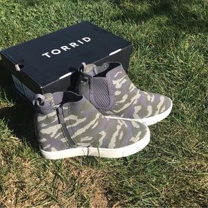 NEW w/Tags Torrid Cammo Wedge Sneaker/Bootie Size 8